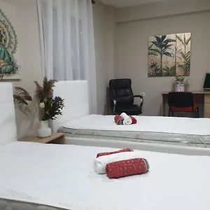https://lovely-apartment-on-tirana-city-center.hotels-in-tirana.com