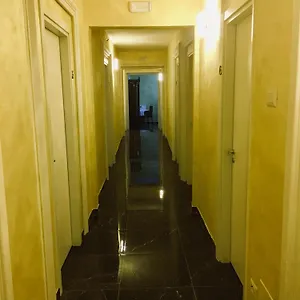 Royal Alojamento de Acomodação e Pequeno-almoço Roma