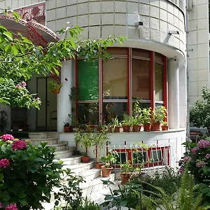 https://vila-ab.bucharesthotelsnow.com