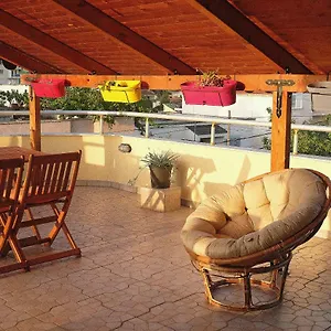 https://friends-terrace.hotels-in-tirana.com