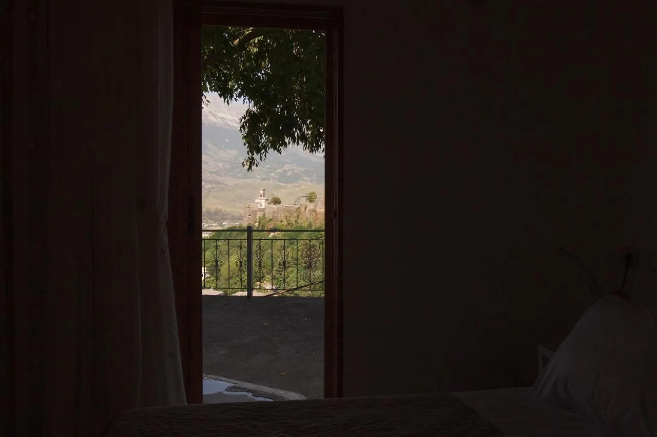 Panoramic Vlachos Gjirokastra Vendégház