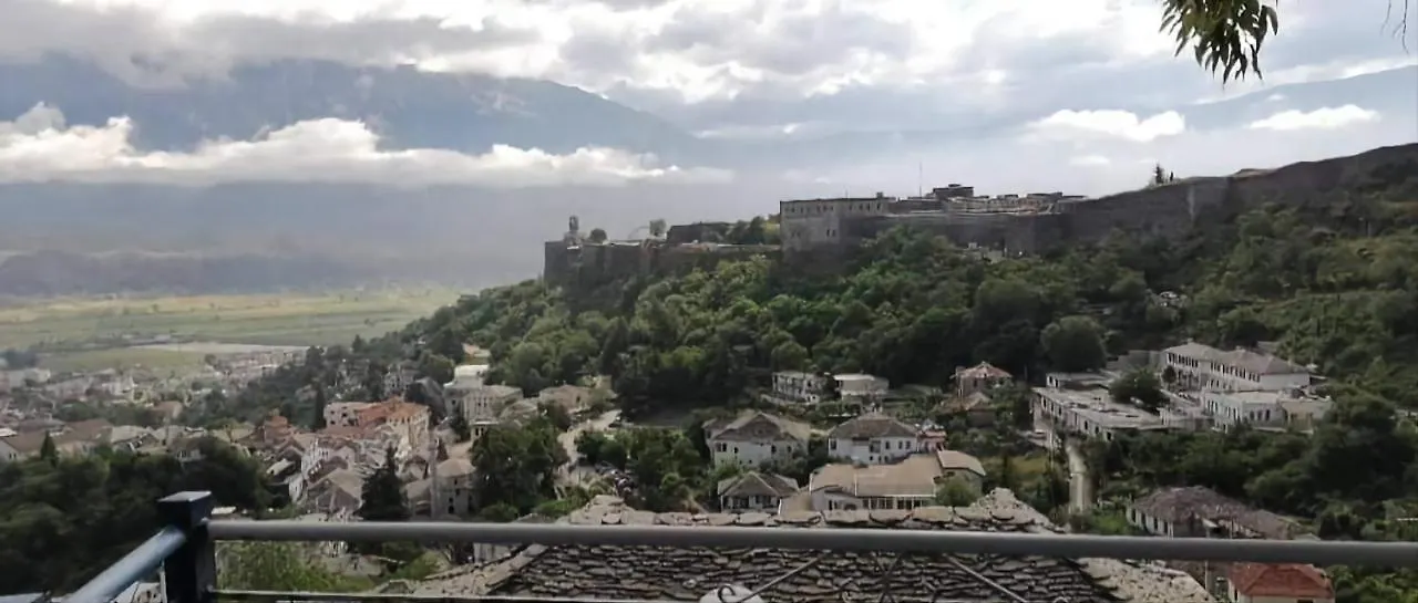 Panoramic Vlachos Gjirokastra Vendégház