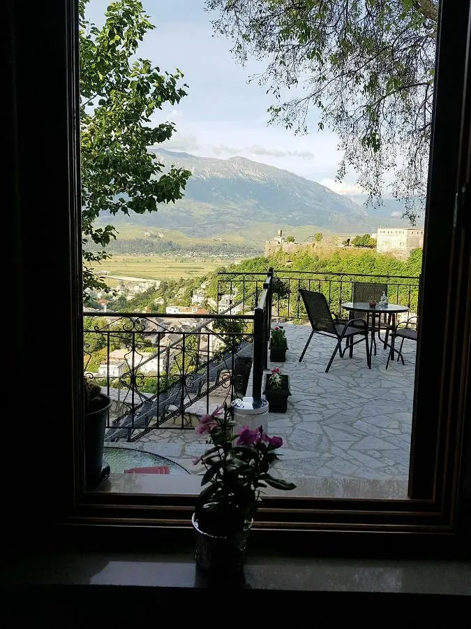 Panoramic Vlachos Gjirokastra Vendégház