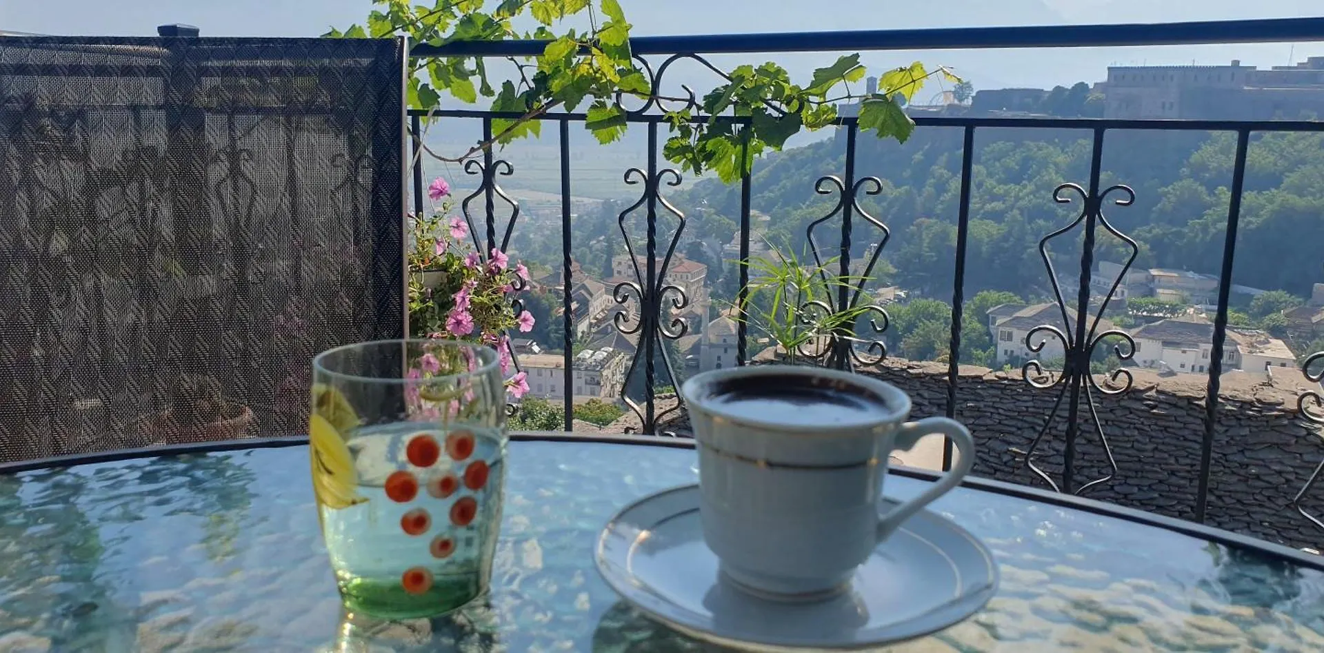 Panoramic Vlachos Gjirokastra Albánia